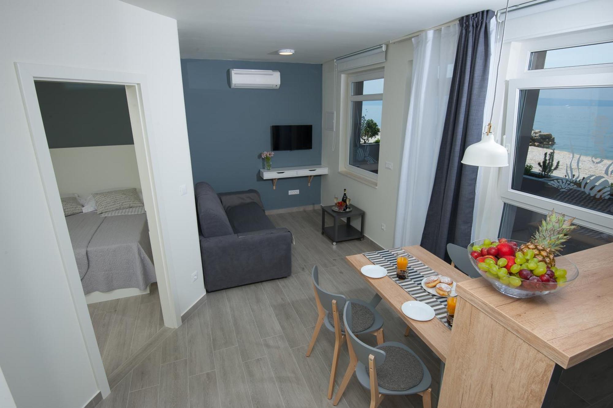 Seaside Luxury Suites Podstrana Room photo